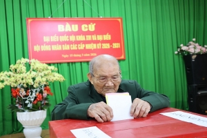 Lâm Đồng: Cử tri 103 tuổi 16 lần đi bầu cử