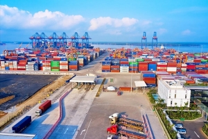 Thương mại Việt Nam tăng trưởng tích cực đầu năm 2026 bất chấp biến động toàn cầu
