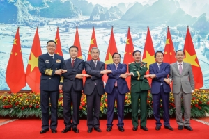 Thủ tướng Phạm Minh Chính tiếp các Bộ trưởng Ngoại giao, Quốc phòng và Công an Trung Quốc