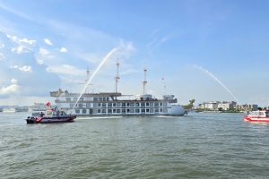 Quảng Ninh siết chặt an toàn tham quan vịnh