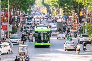 Tăng cường thực hiện tiết kiệm năng lượng, chuyển dịch năng lượng và phát triển phương tiện giao thông điện