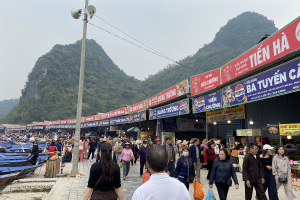 Thấy gì từ hoạt động lễ hội chùa Hương 2026?