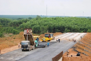 Tăng cường giải pháp quản lý, bình ổn giá vật liệu, tháo gỡ khó khăn cho các công trình giao thông