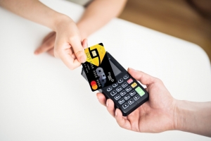 Bước tiến công nghệ giúp trải nghiệm thẻ của khách hàng thuận tiện và an toàn hơn