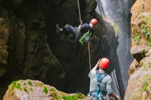 Lạng Sơn phát triển du lịch mạo hiểm, khai thác tiềm năng canyoning tại Mẫu Sơn