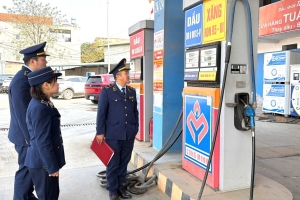 Lạng Sơn tăng cường đấu tranh chống buôn lậu, gian lận thương mại trong kinh doanh xăng dầu