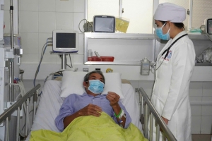 Cần Thơ: Ba người đàn ông nhập viện cấp cứu do ngộ độc canh chua cá nóc
