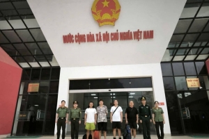 Trao trả 4 công dân Trung Quốc nhập cảnh trái phép vào Việt Nam