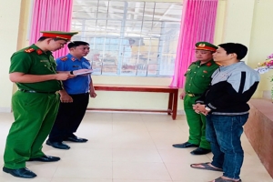 Đồng Tháp: Khởi tố Giám đốc doanh nghiệp sang chiết, làm giả thương hiệu đường cát