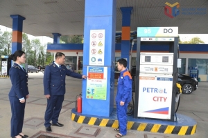 Quảng Ninh tăng cường phổ biến pháp luật về kinh doanh thương mại
