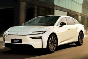 Toyota bZ7 “cháy đơn” ngay giờ đầu mở bán, ghi nhận hơn 3.100 đơn đặt hàng