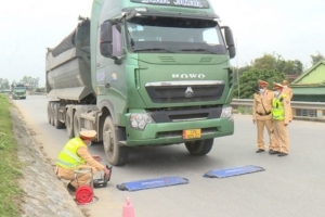 Nghệ An tăng cường kiểm tra xe tải tự đổ, siết quản lý phương tiện tải trọng lớn