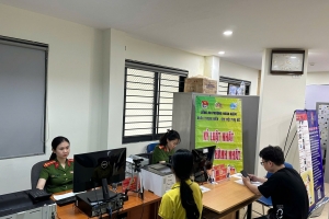 Công an phường Hoàn Kiếm triển khai mô hình “Ba nhất”: Đưa dịch vụ công đến gần người dân hơn