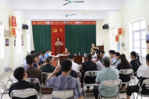 Trưởng Ban Tổ chức Tỉnh ủy Quảng Ninh dự sinh hoạt chi bộ thôn Nà Phạ, xã Bình Liêu