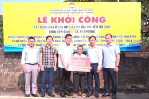 Hà Tĩnh: Đồng loạt khởi công và trao kinh phí xây dựng 216 nhà ở cho người dân