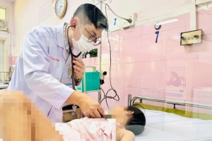 Cập nhật nóng: Số ca nghi ngộ độc tại trường tiểu học ở TP.HCM đã lên 184 trường hợp
