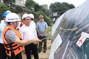 Hà Nội: Chủ tịch Vũ Đại Thắng thúc tiến độ cầu Tứ Liên, Trần Hưng Đạo