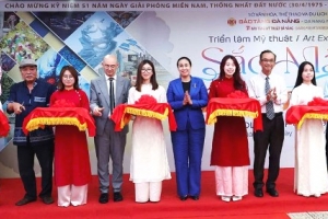 Lần đầu tiên trình làng 43 tác phẩm tại triển lãm “Sắc màu Đất Quảng”