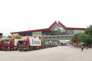 Giao thương qua cửa khẩu Lạng Sơn duy trì nhịp độ ổn định