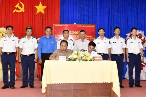 Cảnh sát biển với đồng bào dân tộc, tôn giáo