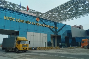 Tổng kim ngạch xuất nhập khẩu qua Cửa khẩu quốc tế Móng Cái đạt hơn 4,83 tỷ USD