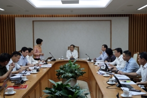 Cắt giảm thủ tục hành chính nhưng không buông lỏng quản lý