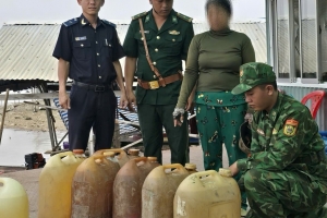 Hải quan khu vực XX: Tăng cường đấu tranh chống buôn lậu, vận chuyển trái phép xăng dầu