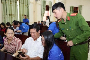 Hà Tĩnh: Hơn 200 đoàn viên “đi từng ngõ” đưa công nghệ đến với người dân