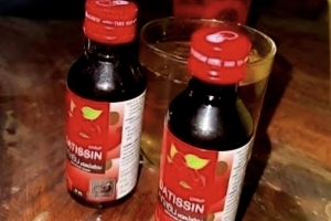 Cảnh báo “nậm thoong” xâm nhập học đường: Nguy cơ kích thích thần kinh, tiềm ẩn hệ lụy an ninh