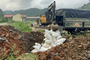 Cao Bằng: Tiêu hủy hơn 4 tấn phân đạm nhập lậu