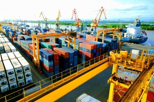 Xuất nhập khẩu tiến gần mốc 300 tỷ USD, mở ra động lực tăng trưởng mới