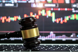 Vi phạm trong lĩnh vực chứng khoán, Công ty Khoáng sản Hoàng Phúc bị xử phạt