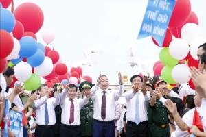51 năm thống nhất đất nước: Vững niềm tin son sắt với Đảng