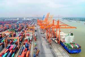 Logistics Việt Nam trước áp lực biến động: Chuyển xanh để giữ đà tăng trưởng