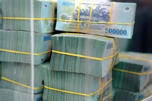 Lãi suất liên ngân hàng biến động trái chiều giữa các kỳ hạn