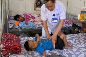 Quảng Trị: Bệnh nhân nhập viện nghi ngộ độc sau ăn bánh mì tiếp tục tăng
