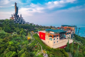 Tây Ninh đón hơn 300.000 lượt khách dịp lễ, núi Bà Đen tiếp tục là điểm hẹn nổi bật