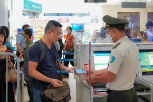 Tăng cường quản lý rủi ro, tạo thuận lợi cho hành khách xuất nhập cảnh tại các sân bay