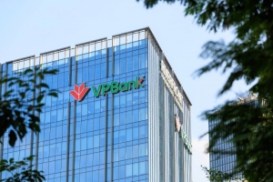 Thành viên HĐQT VPBank đăng ký mua 30 triệu cổ phiếu VPB