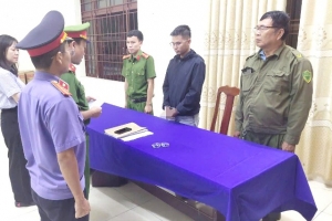Khởi tố, bắt tạm giam tài xế vụ cháy xe ở cây xăng