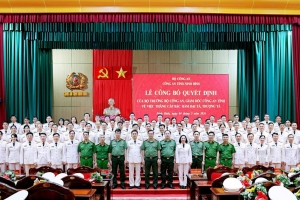 Ninh Bình: Tổ chức Lễ công bố Quyết định thăng cấp bậc hàm Đại tá, Thượng tá