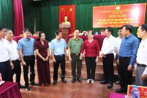 Đoàn đại biểu Quốc hội tỉnh Thanh Hóa tiếp xúc cử tri tại xã Hoằng Tiến và phường Nam Sầm Sơn
