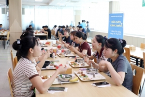 Bắc Ninh: Doanh nghiệp FDI tổ chức “Bữa cơm công đoàn” tri ân người lao động