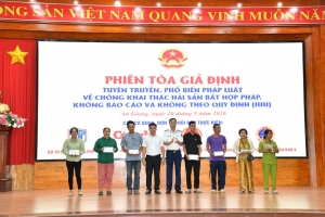 Bộ Tư lệnh Vùng Cảnh sát biển 4 tuyên truyền chống khai thác IUU bằng hình thức “Phiên tòa giả định”