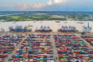 Đề xuất ưu đãi mạnh tay để thúc đẩy doanh nghiệp “xanh hóa” cảng biển
