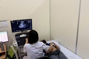 Khám sức khoẻ miễn phí cho người lao động tại 15 doanh nghiệp trên địa bàn phường Việt Hưng