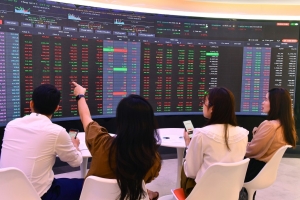 Chứng khoán phiên 11/8: VN-Index tiến sát ngưỡng 1.800 điểm, dòng tiền bắt đầu tìm lại nhóm dẫn dắt