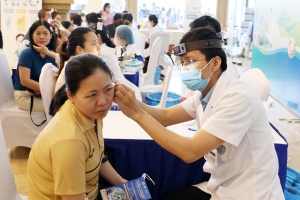 Khám sức khỏe miễn phí cho 3 nghìn công nhân Bắc Ninh