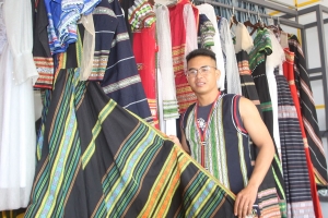 “Fashion designer” giữa buôn làng: Người trẻ Lâm Đồng thổi hồn mới cho thổ cẩm Tây Nguyên