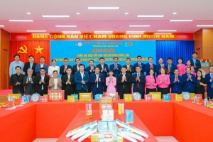Khánh Hòa: Đoàn đại biểu cao cấp thủ đô Viêng Chăn (Lào) tham quan nhà máy Chê biến nguyên liệu Yến sào SANVINEST